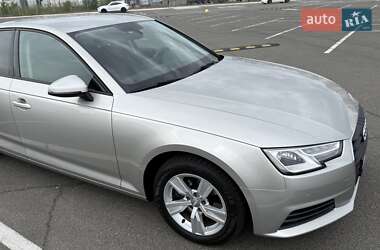Седан Audi A4 2017 в Києві