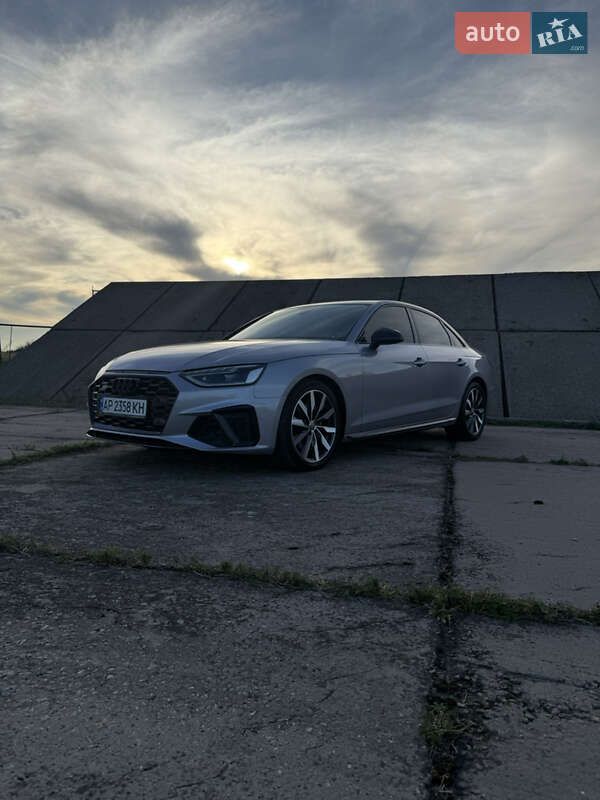 Седан Audi A4 2021 в Запорожье