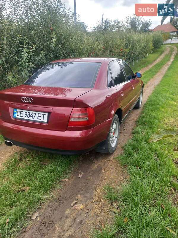 Седан Audi A4 1999 в Кельменцах Седан Audi A4 1999 в Кельменцах