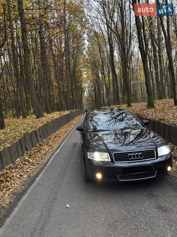 Седан Audi A4 2004 в Луцьку