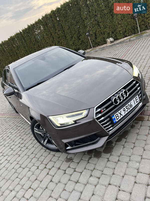 Седан Audi A4 2016 в Дунаевцах Седан Audi A4 2016 в Дунаевцах