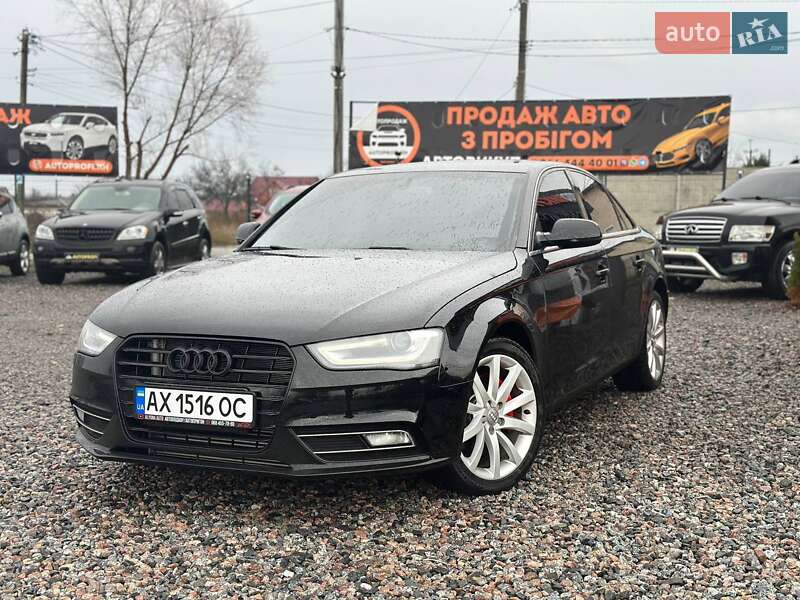 Седан Audi A4 2012 в Харькове
