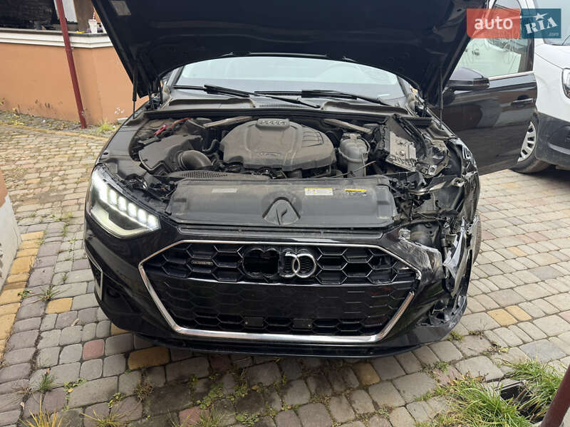 Седан Audi A4 2020 в Львові