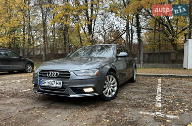 Седан Audi A4 2012 в Херсоні