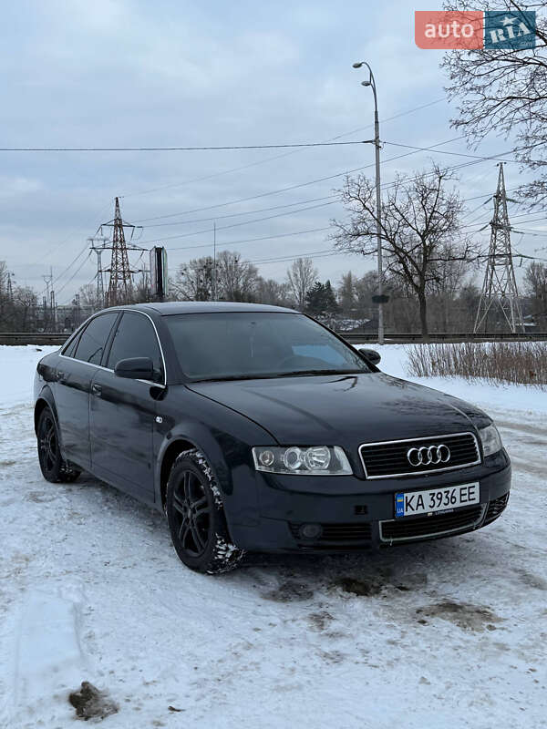 Седан Audi A4 2001 в Киеве