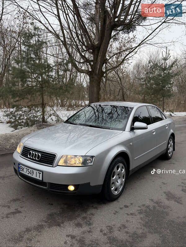 Седан Audi A4 2000 в Ровно