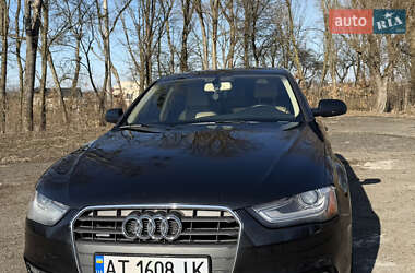 Седан Audi A4 2012 в Калуше