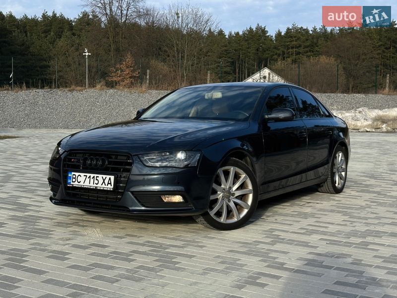 Седан Audi A4 2012 в Львове