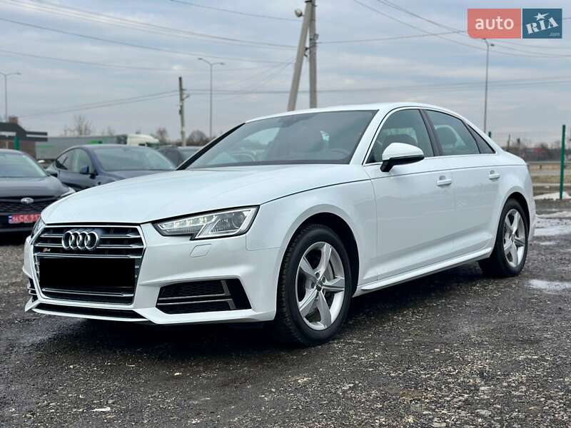Седан Audi A4 2019 в Львове