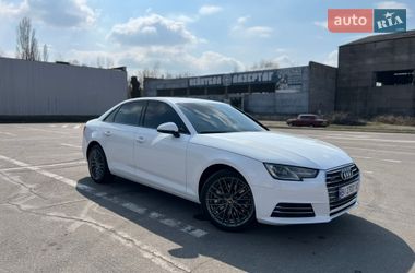Седан Audi A4 2016 в Ізюмі