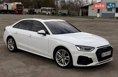 Седан Audi A4 2023 в Бучаче