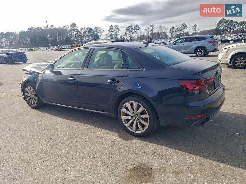 Седан Audi A4 2018 в Холодноводке