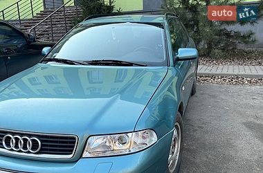 Універсал Audi A4 2001 в Києві