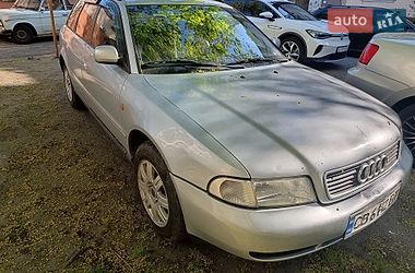 Универсал Audi A4 1998 в Киеве