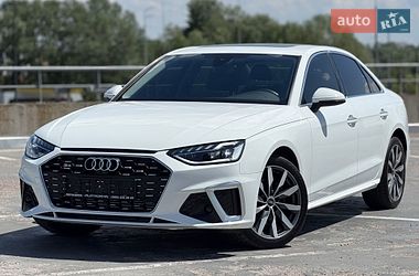 Седан Audi A4 2022 в Киеве