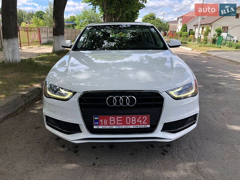 Седан Audi A4 2015 в Ровно