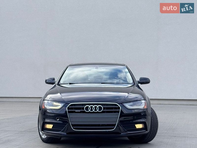 Седан Audi A4 2013 в Луцке