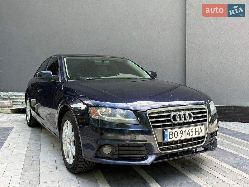 Седан Audi A4 2010 в Тернополе