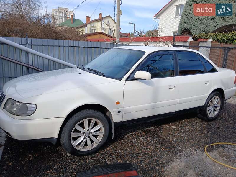 Седан Audi A6 1996 в Одессе