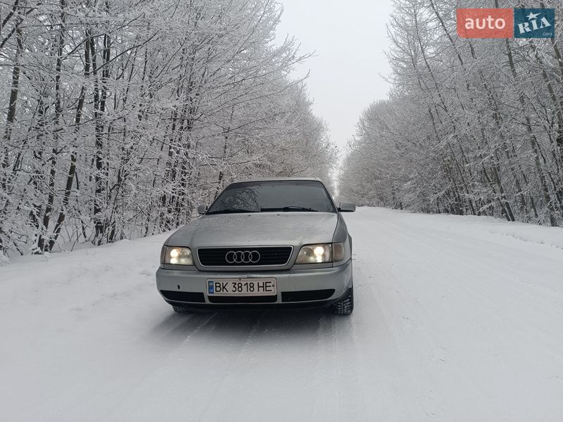 Седан Audi A6 1996 в Ровно