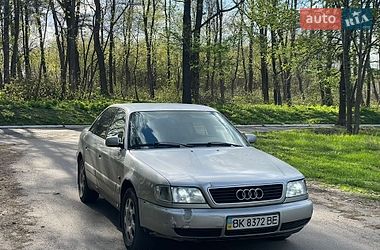 Седан Audi A6 1995 в Бершаді
