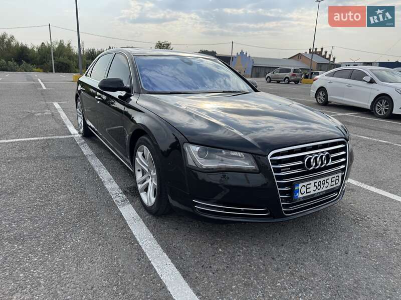 Седан Audi A8 2011 в Черновцах