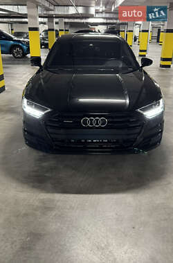 Седан Audi A8 2020 в Дніпрі