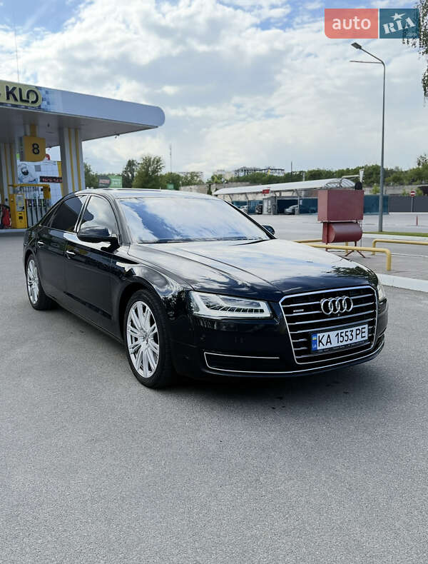 Седан Audi A8 2013 в Києві
