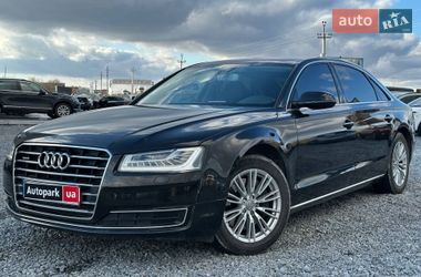 Седан Audi A8 2017 в Львові