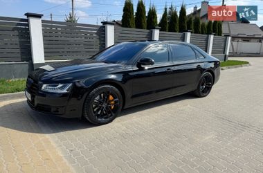 Седан Audi A8 2015 в Львове