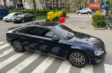 Седан Audi A8 2012 в Киеве