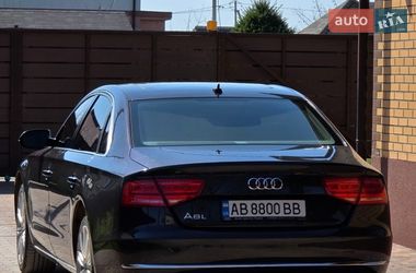 Седан Audi A8 2013 в Ивано-Франковске