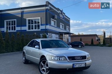 Седан Audi A8 1995 в Коломые