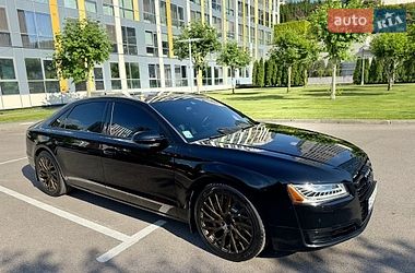 Седан Audi A8 2015 в Дніпрі