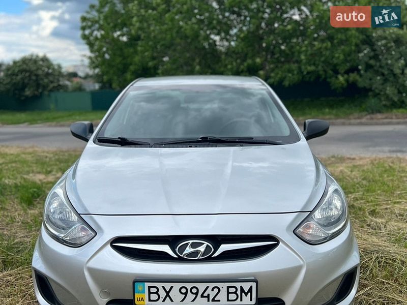 Седан Hyundai Accent 2013 в Хмельницком
