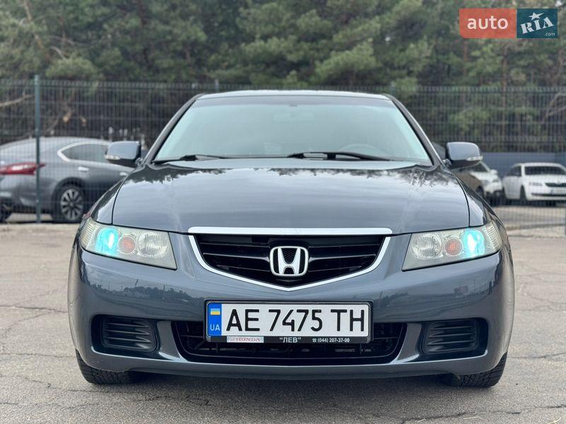 Седан Honda Accord 2004 в Каменском