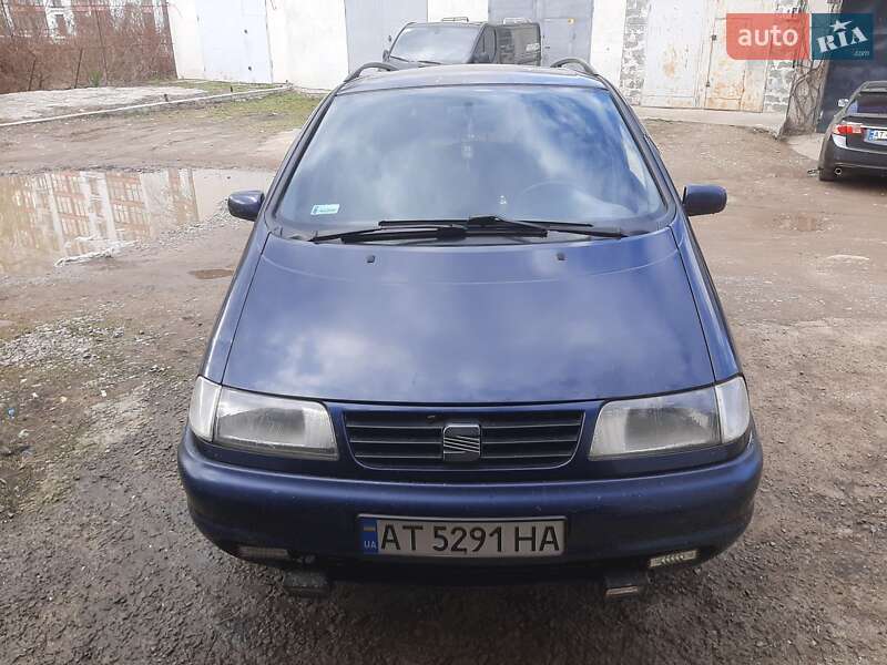 Минивэн SEAT Alhambra 2000 в Ивано-Франковске