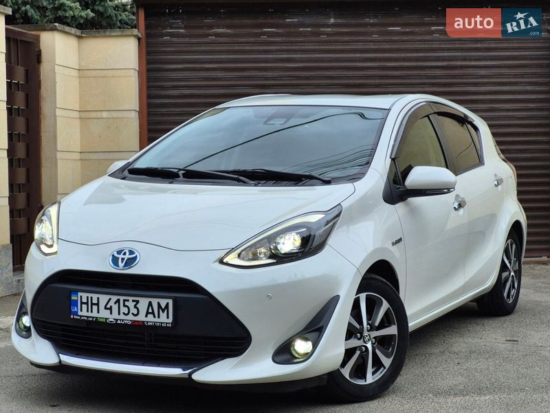 Хэтчбек Toyota Aqua 2019 в Одессе