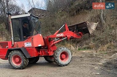 Экскаватор погрузчик Atlas AR 1993 в Яремче