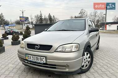Седан Opel Astra 2006 в Новій Ушиці