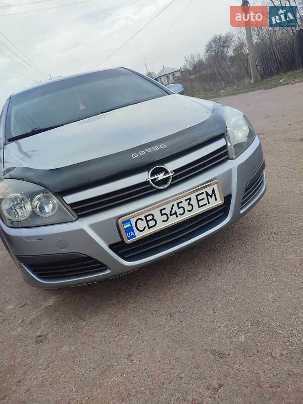 Хэтчбек Opel Astra 2005 в Козельце