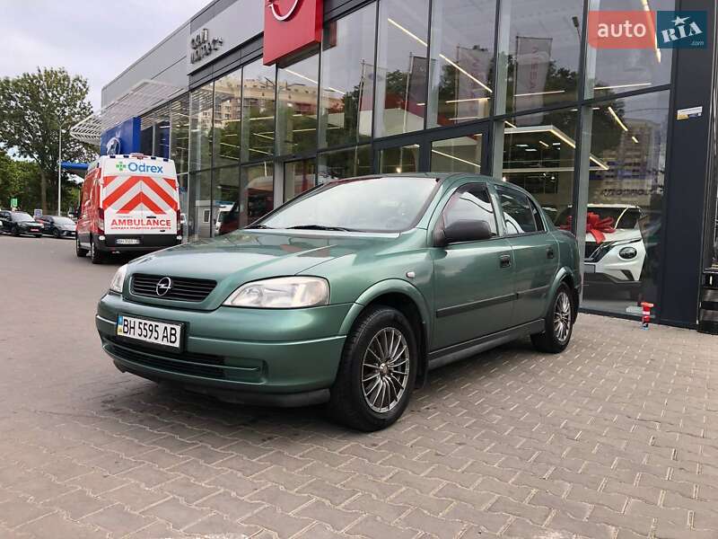 Седан Opel Astra 2004 в Одессе Седан Opel Astra 2004 в Одессе