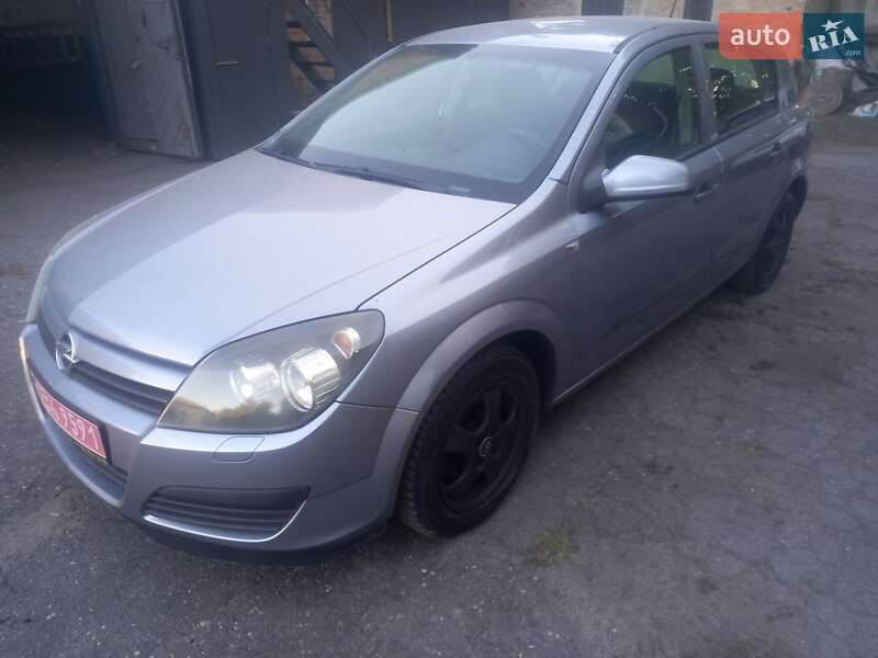 Хэтчбек Opel Astra 2005 в Звенигородке Хэтчбек Opel Astra 2005 в Звенигородке