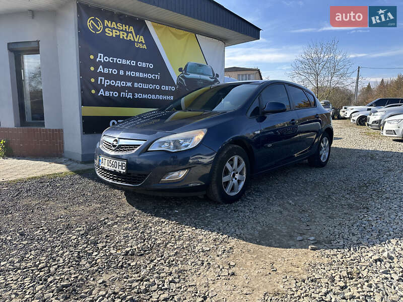 Хэтчбек Opel Astra 2010 в Ивано-Франковске