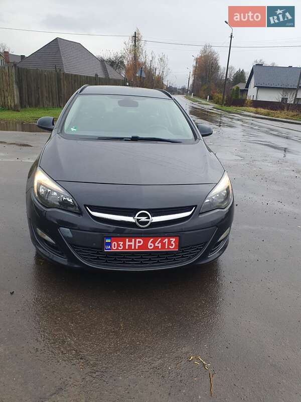 Універсал Opel Astra 2014 в Ковелі