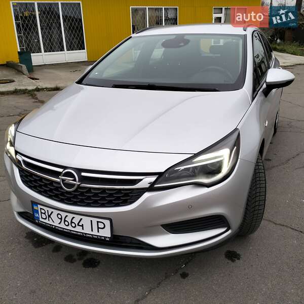 Універсал Opel Astra 2019 в Рівному Універсал Opel Astra 2019 в Рівному