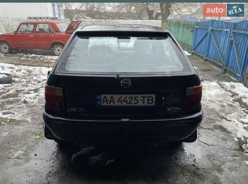 Хэтчбек Opel Astra 1992 в Киеве Хэтчбек Opel Astra 1992 в Киеве
