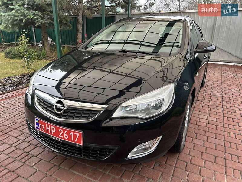 Универсал Opel Astra 2011 в Белой Церкви Универсал Opel Astra 2011 в Белой Церкви