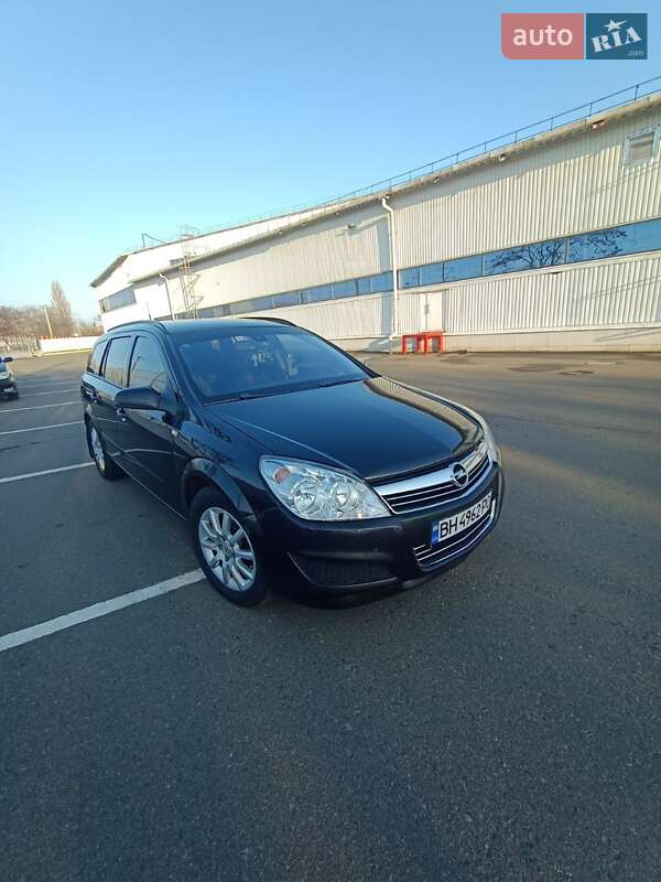 Универсал Opel Astra 2007 в Белгороде-Днестровском