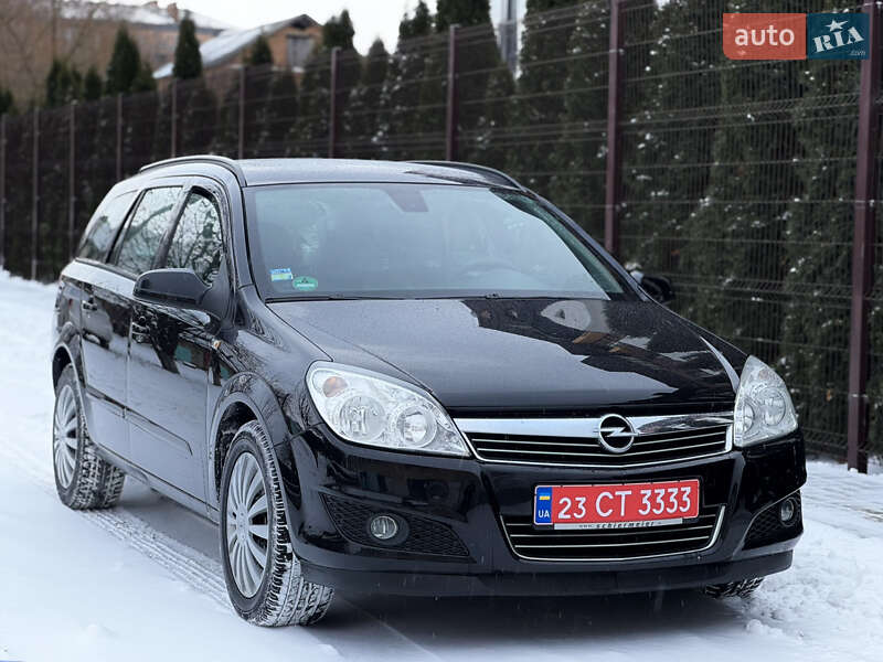 Универсал Opel Astra 2008 в Староконстантинове Универсал Opel Astra 2008 в Староконстантинове